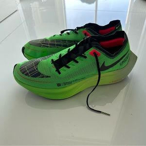 SOLD Nike zoomx vaporfly next% 2 BRAND NEW men’s size 13 green black.